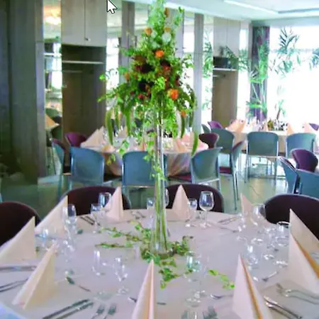 Hotel Zum Loewen 4*