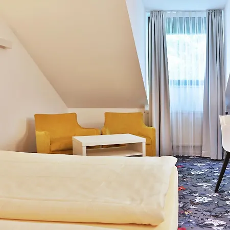 Zum Loewen 4*