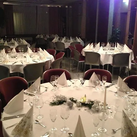 Zum Loewen Hotel 4*